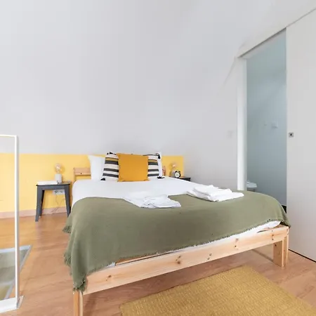 Hill House - No. 589b * Lisbon